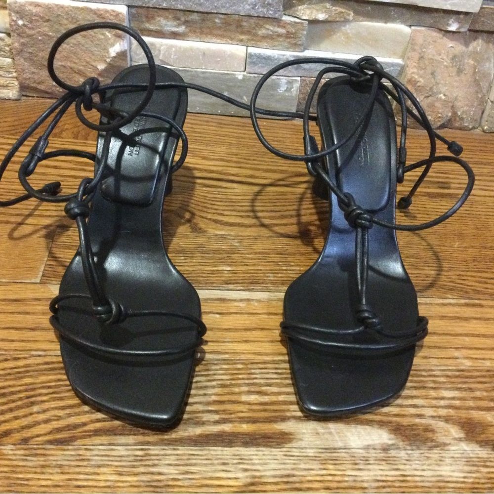 MASSIMO DUTTI Leather Heels Sandals
